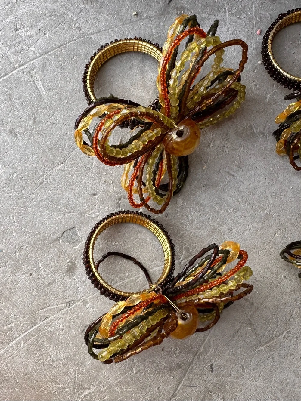 Set of 4 Pier 1 Beaded Flower Napkin Rings - Amber & Gold Tones